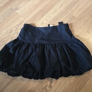 H&M Black Bubble Mini Skirt
